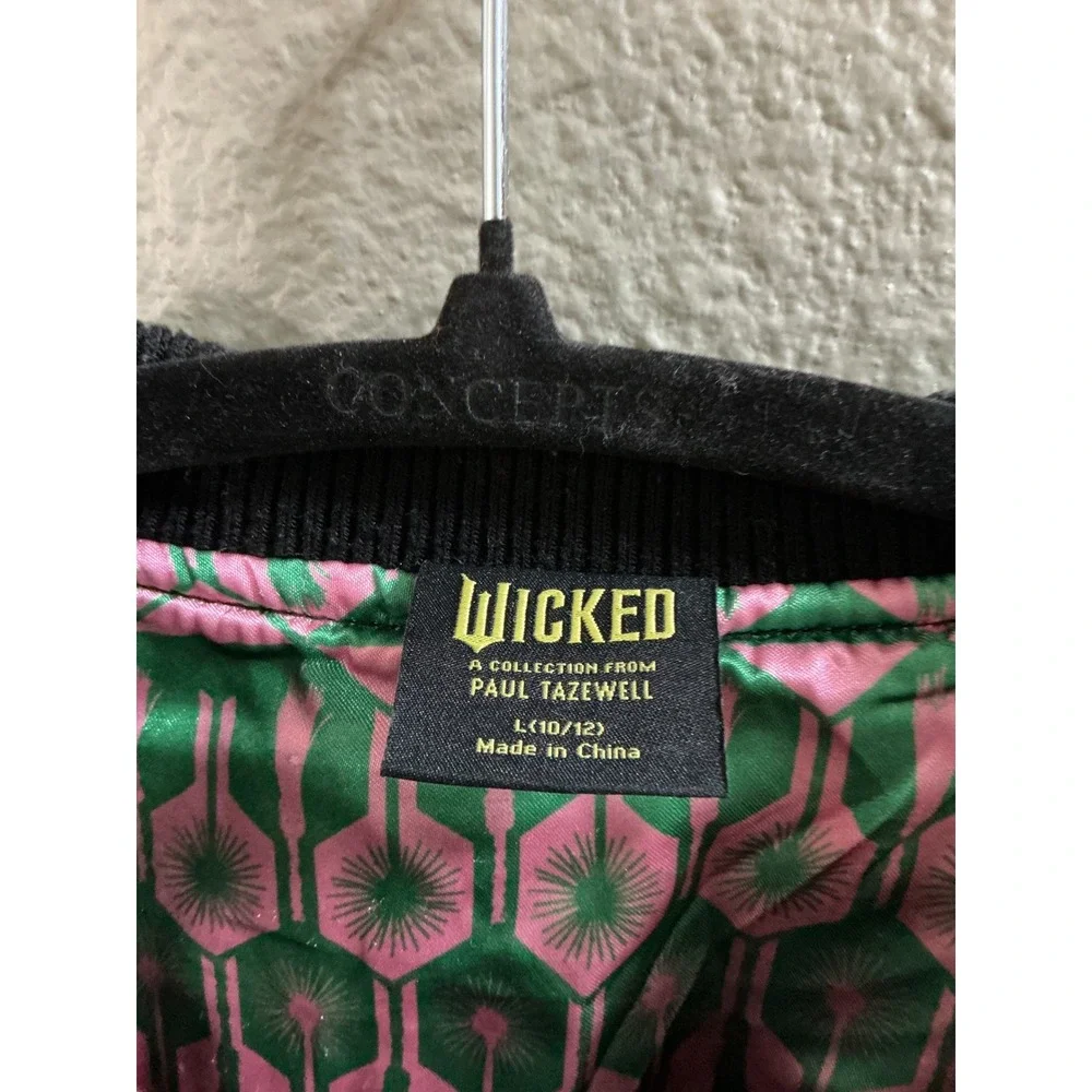 Wicked Movie Paul Tazewell Defy Gravity Bomber Jacket Kids Large 10 12 Black Grn